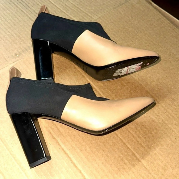 Via Spiga Women's Black Cream 4” Bootie Shoes Size 10 From Nordstrom - Picture 2 of 5